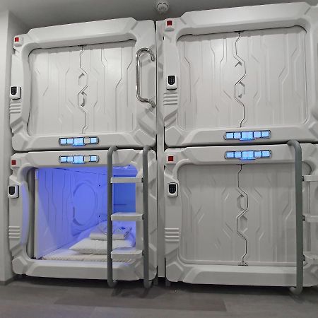 Capsule Hostels Tallin Zewnętrze zdjęcie