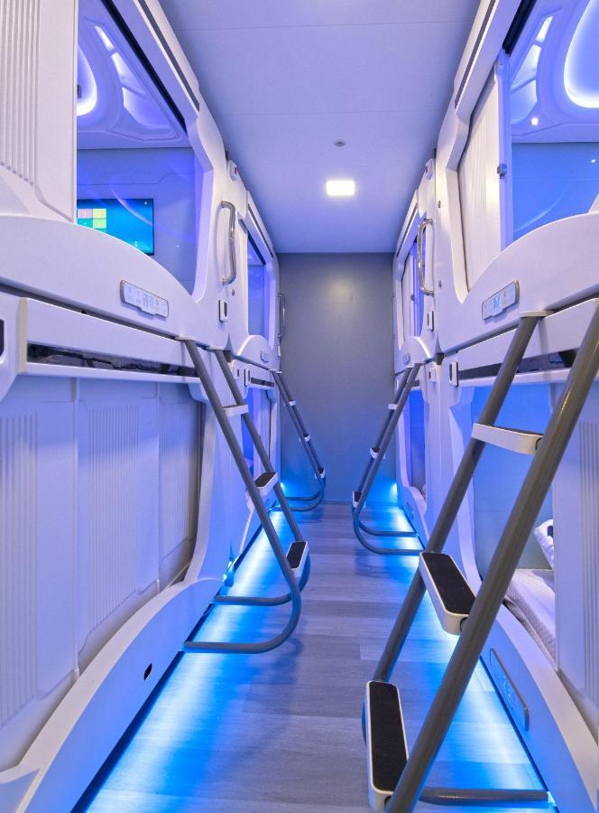 Capsule Hostels Tallin Zewnętrze zdjęcie