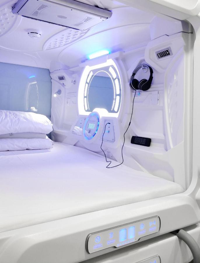 Capsule Hostels Tallin Zewnętrze zdjęcie